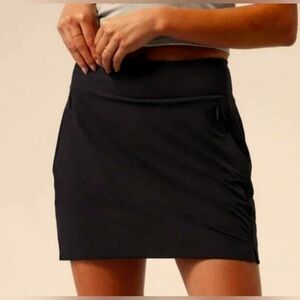 NWOT- Athleta Soho Skort/Skirt Size 10